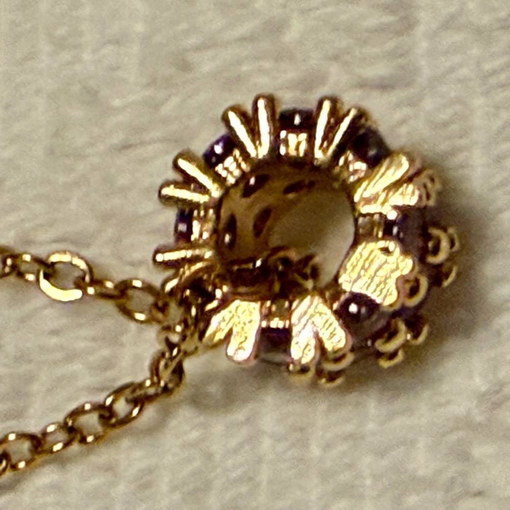 Necklace -apprx 16” gold tone w/circular pendant purple crystals - Picture 5 of 9
